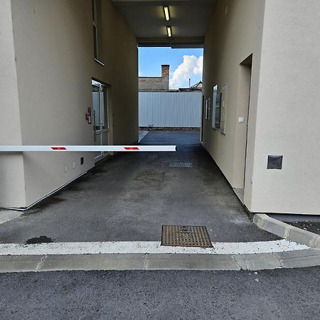 Home Apartmani I Sobe Ösek Dış mekan fotoğraf